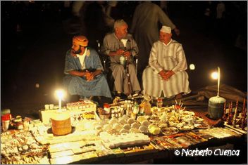 012marruecos 2003-marrakech-djema'l fna-curanderos